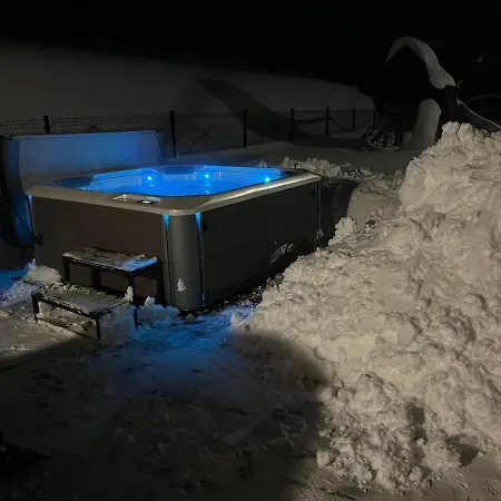 Holiday home Zacna Z Jacuzzi Na Wylacznosc Polrzeczki
